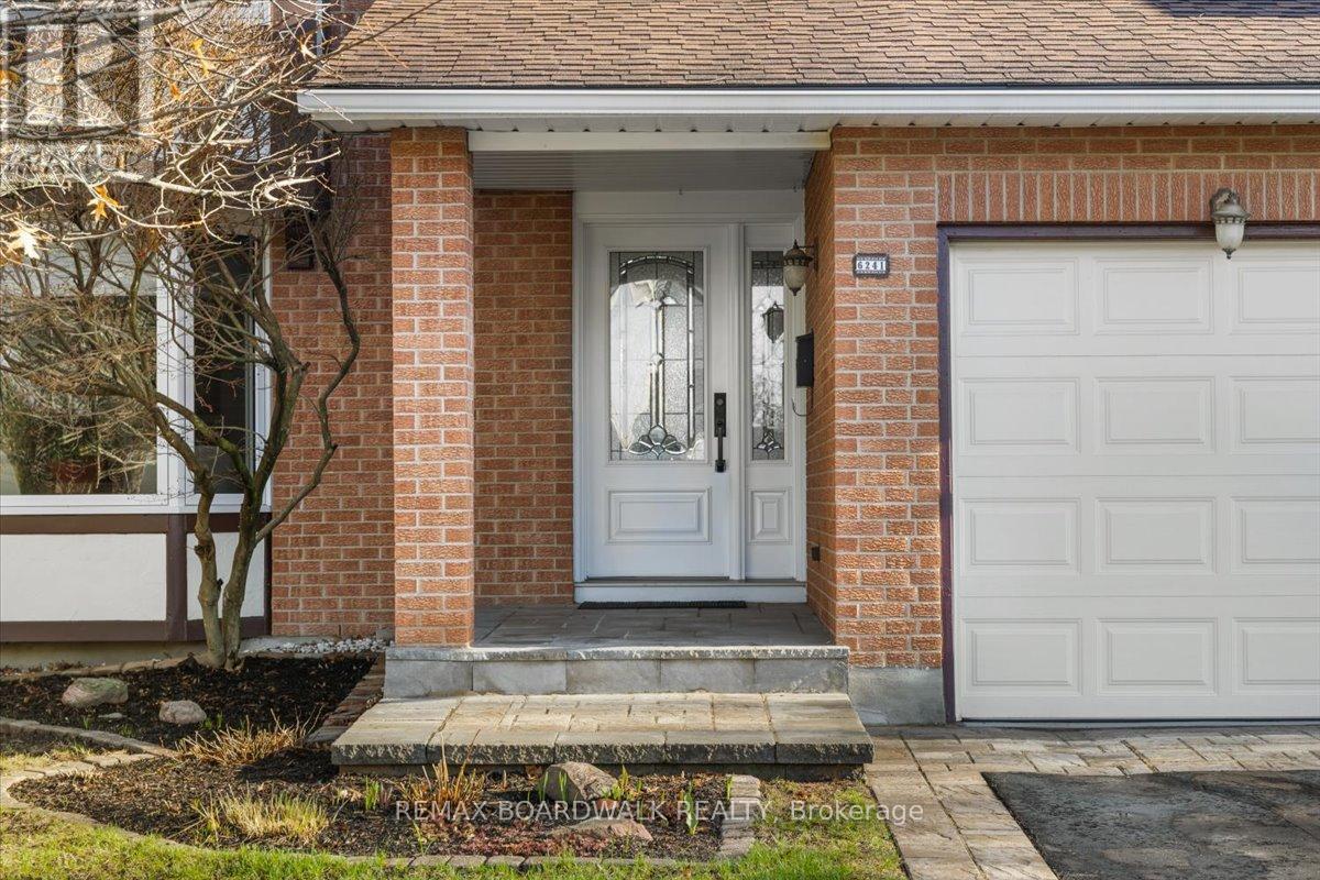 6241 St Albans Court