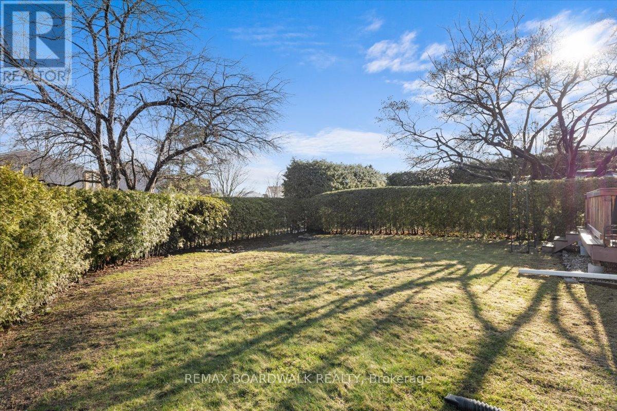 6241 St Albans Court