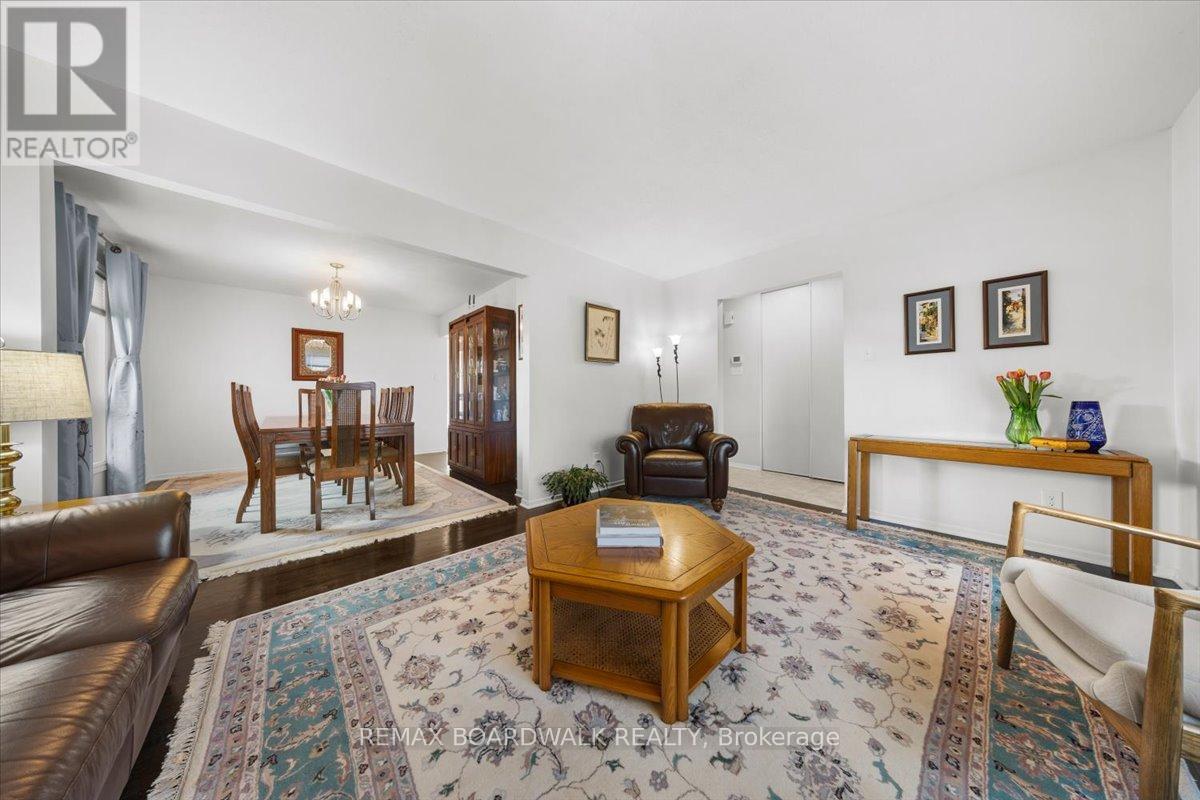 6241 St Albans Court