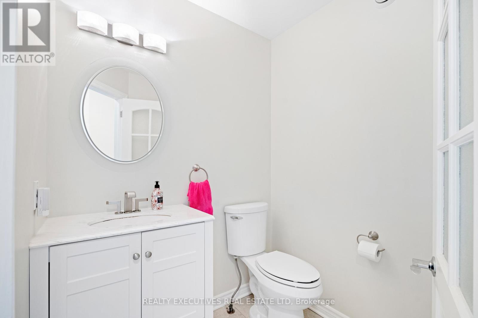 5520 Bridlewood Court