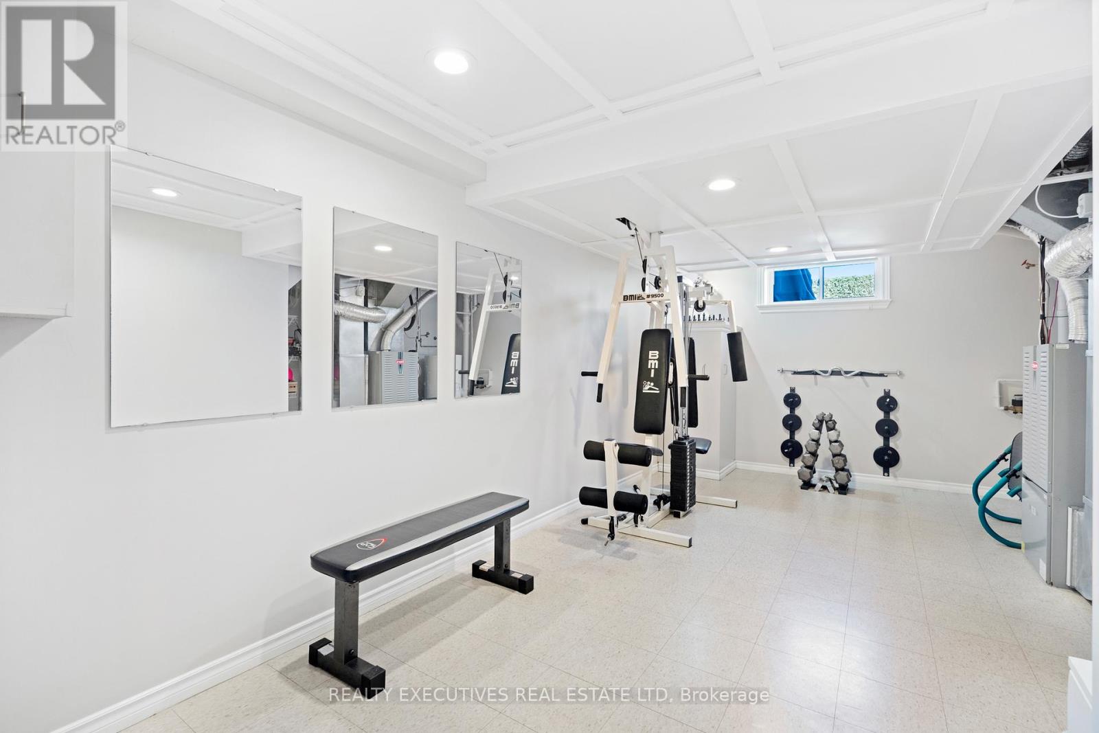 5520 Bridlewood Court