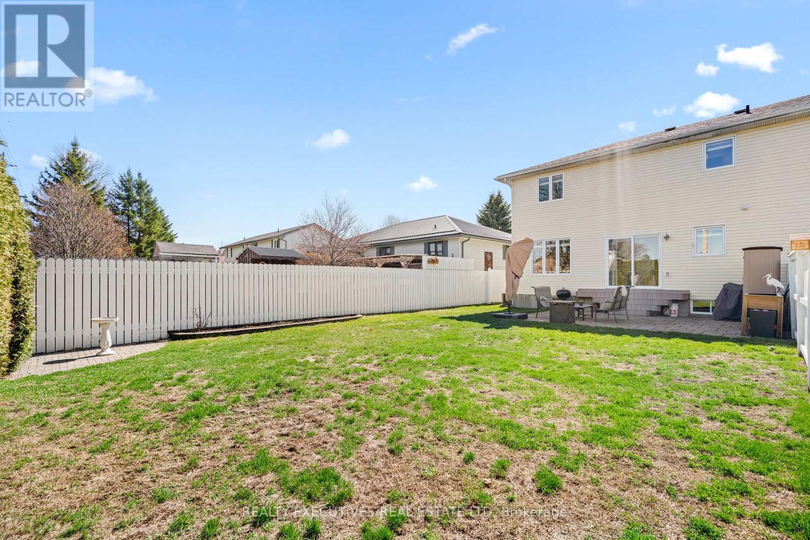 5520 Bridlewood Court