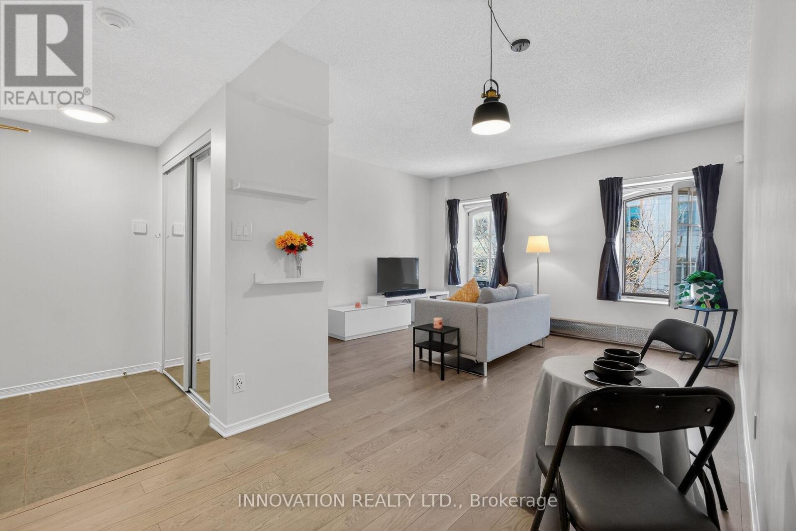 4 - 10 Clarence Street