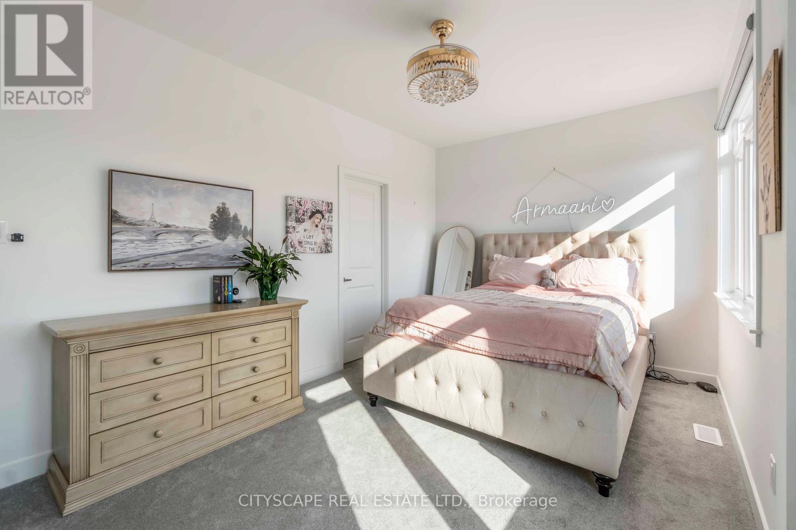 617 Kenabeek Terrace