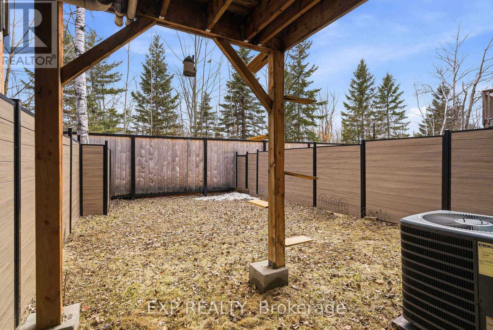 528 Fawn Valley Private