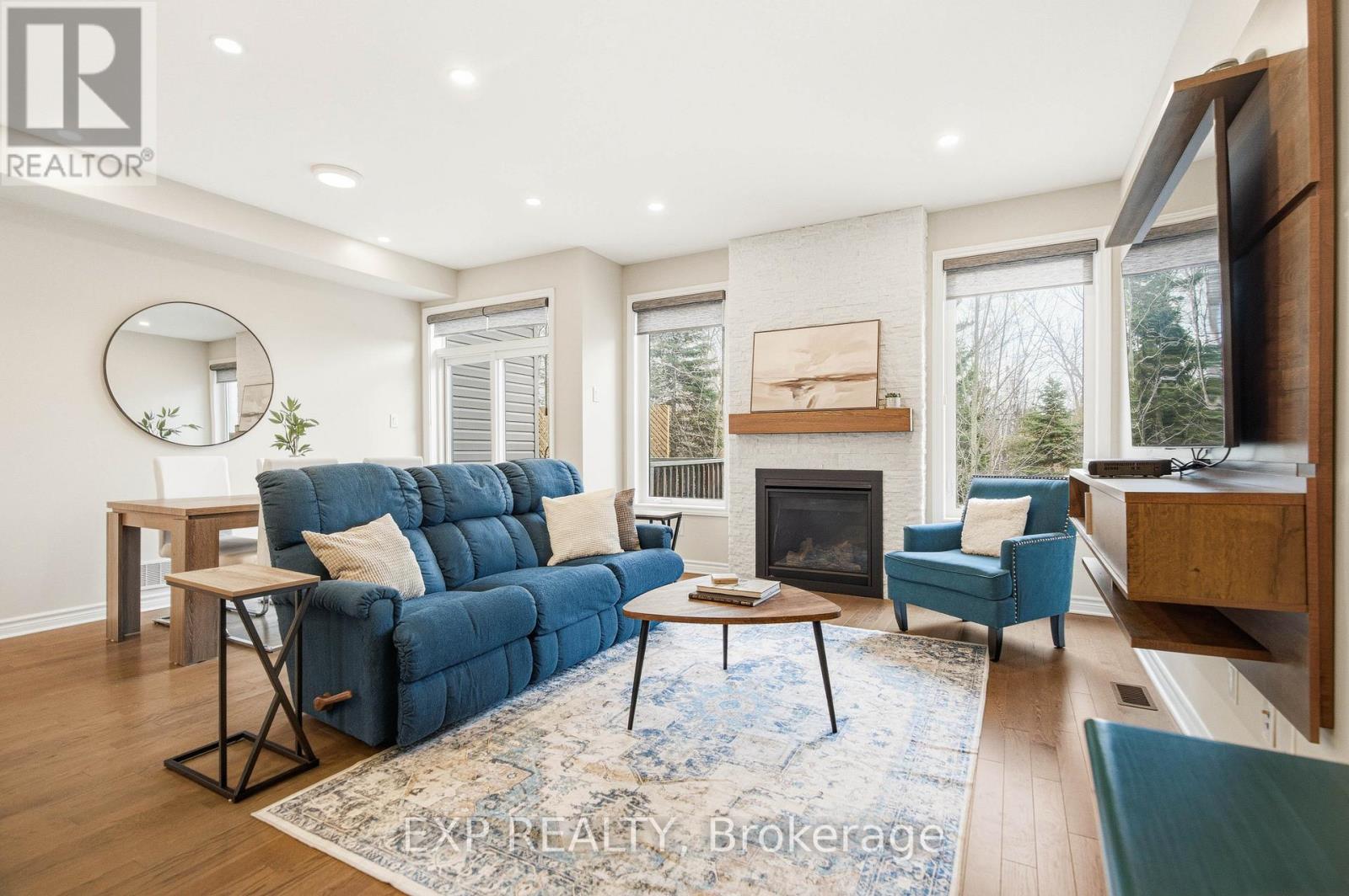 528 Fawn Valley Private