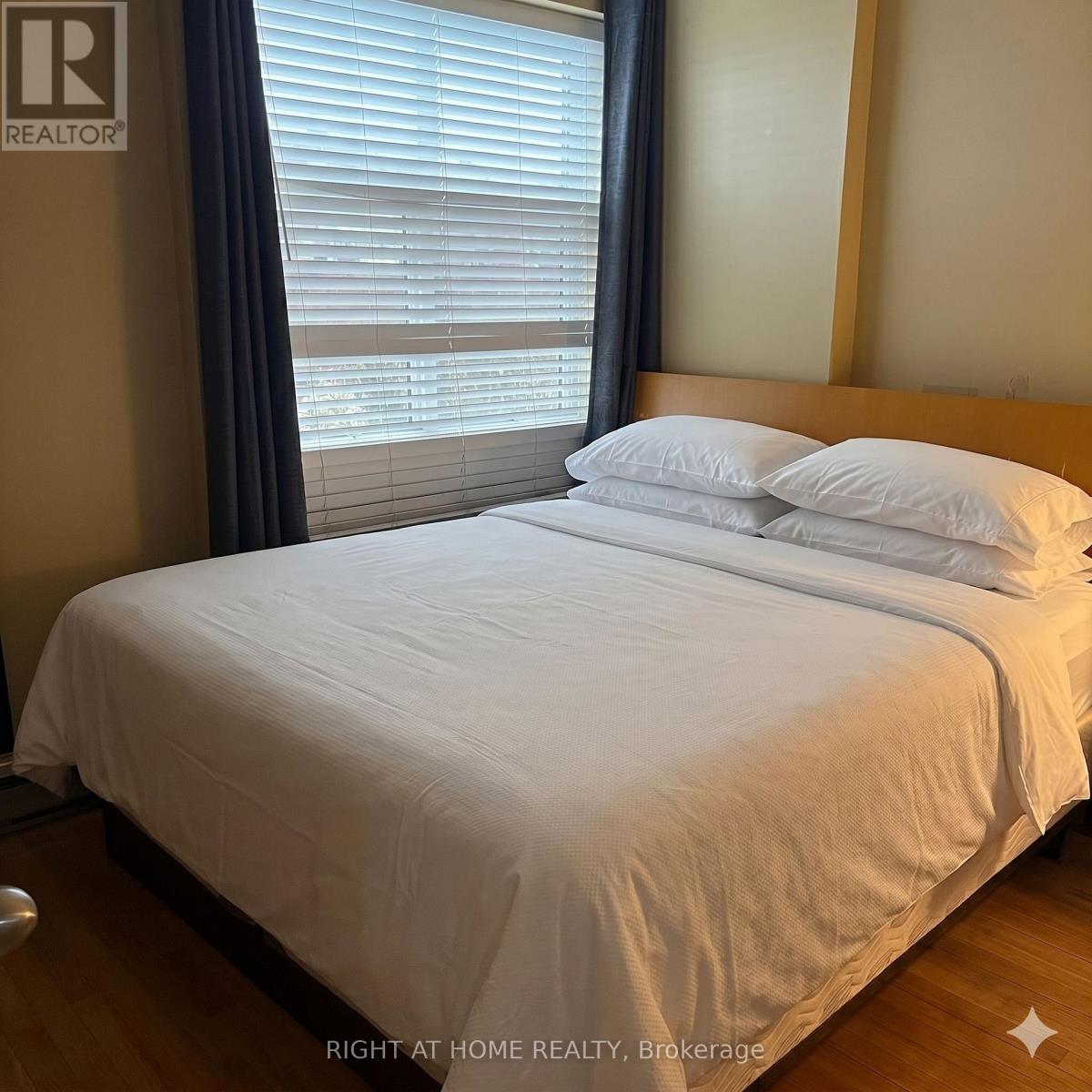 1708 - 900 Dynes Road