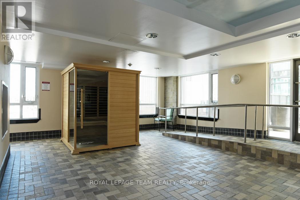 607 - 200 Besserer Street