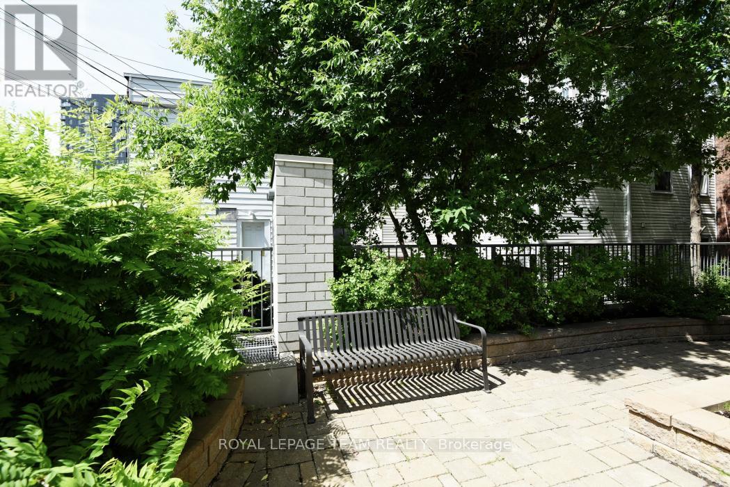 607 - 200 Besserer Street