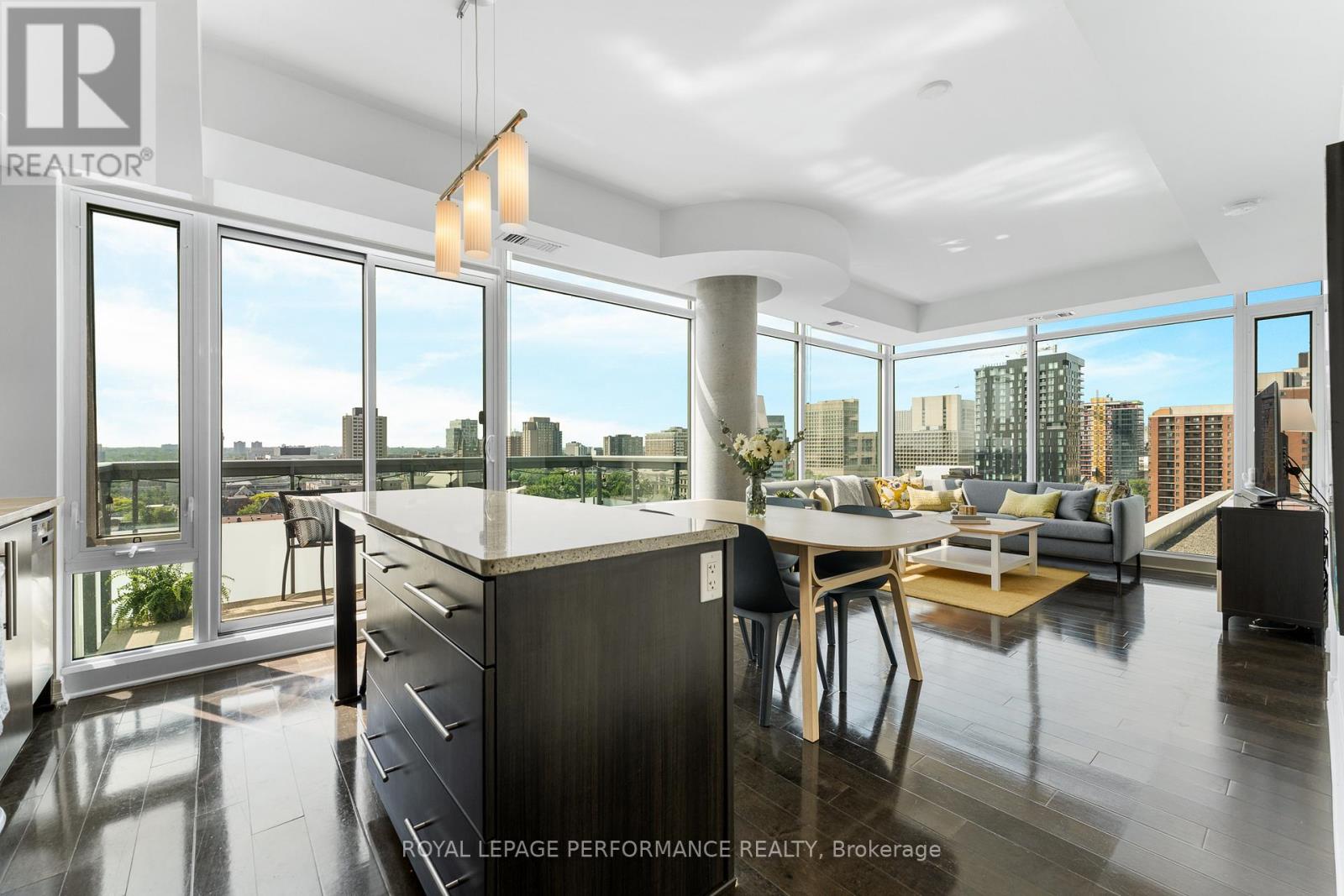 1504 - 238 Besserer Street