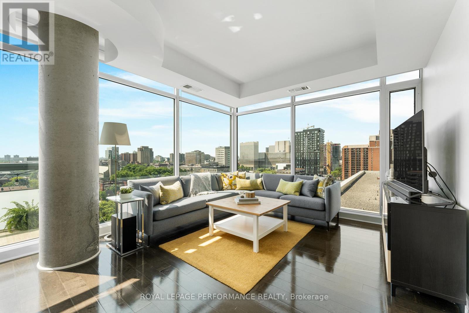 1504 - 238 Besserer Street