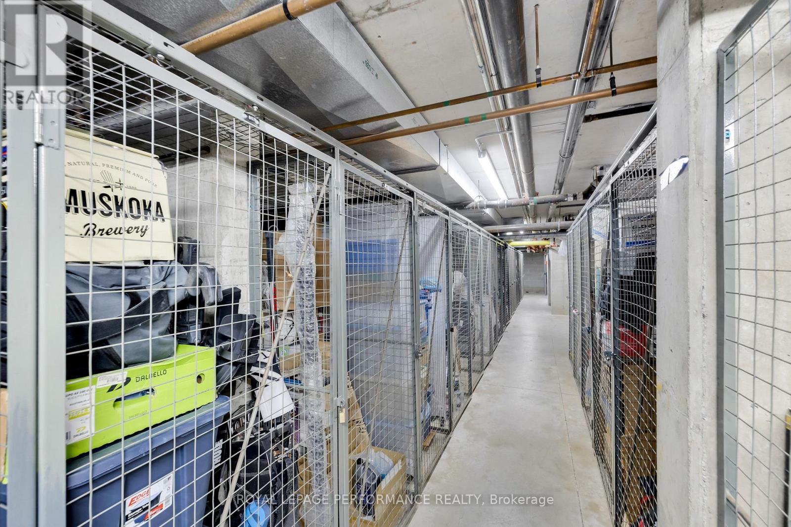 611 - 45 Holland Avenue