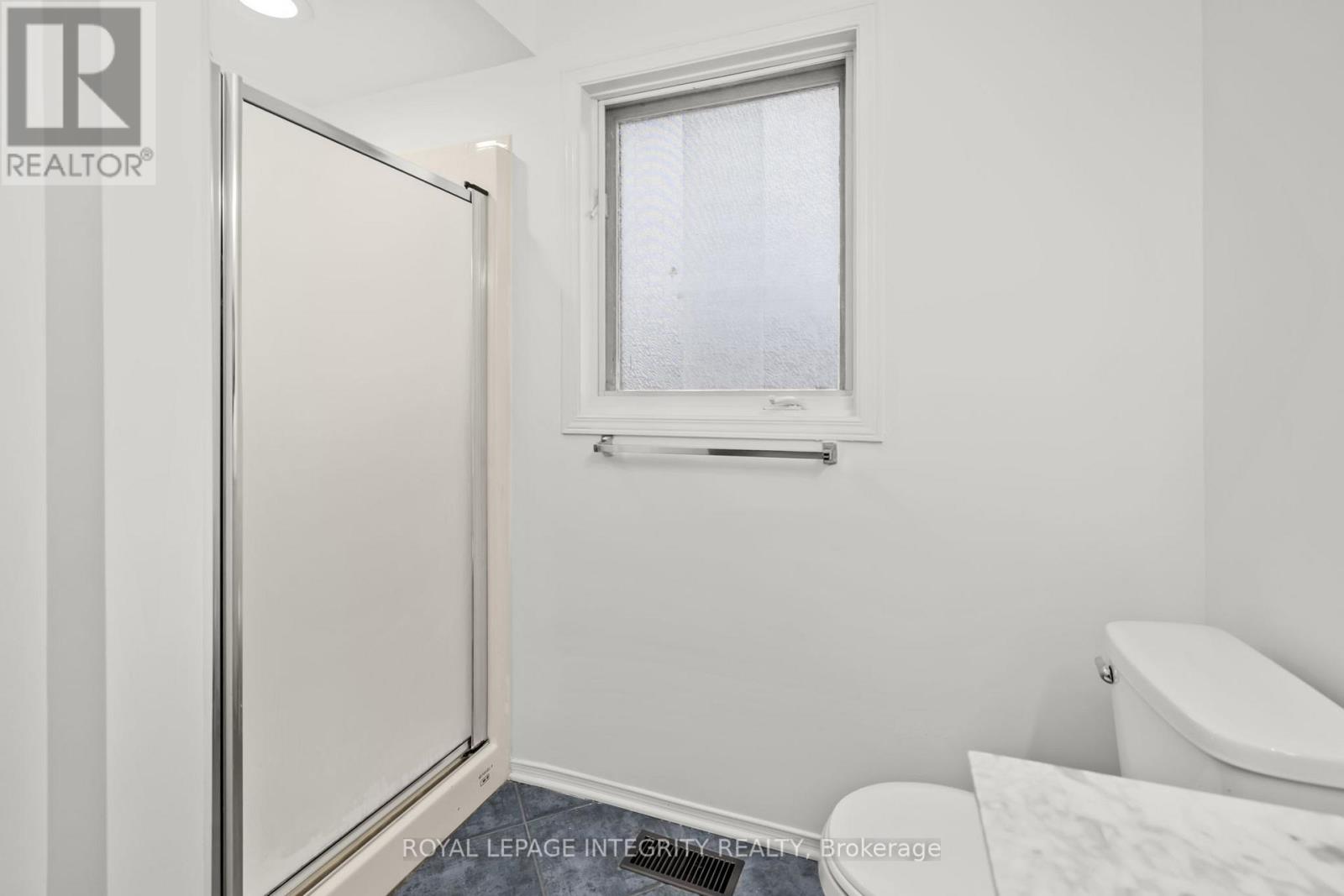 9 Flowertree Crescent