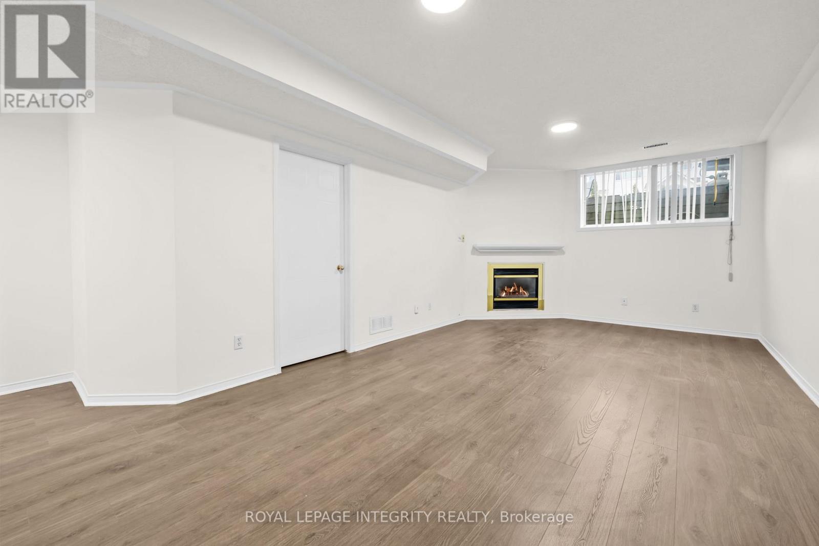 9 Flowertree Crescent