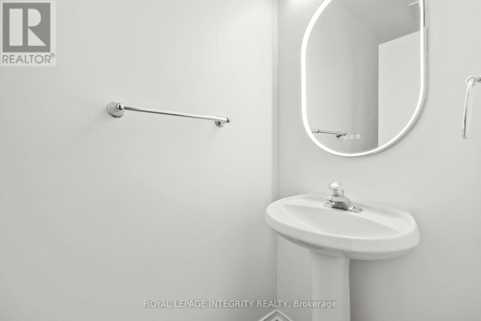 9 Flowertree Crescent