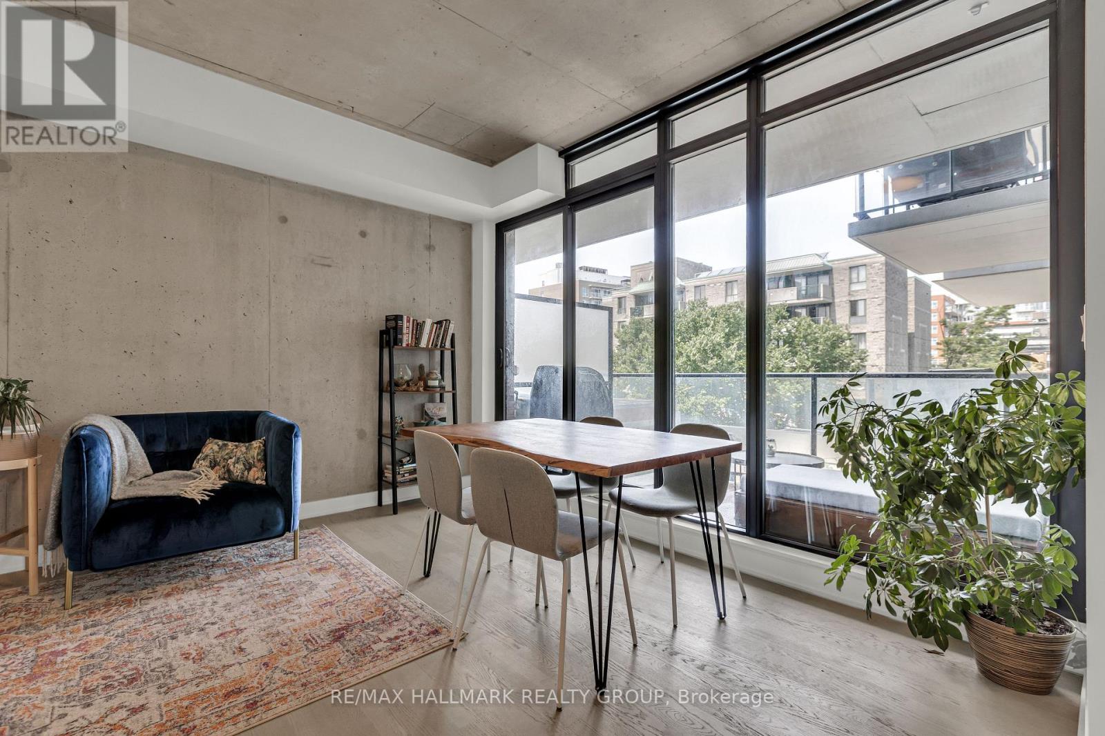 311 - 203 Catherine Street