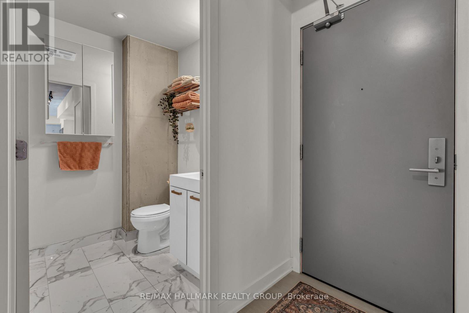 311 - 203 Catherine Street