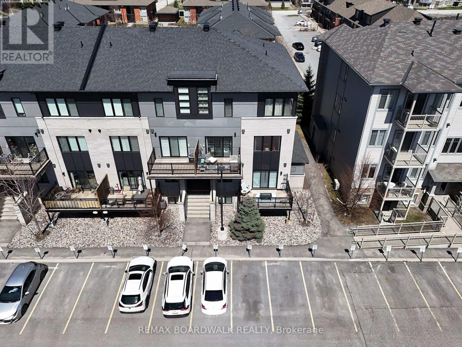 36 - 454 Via Verona Street