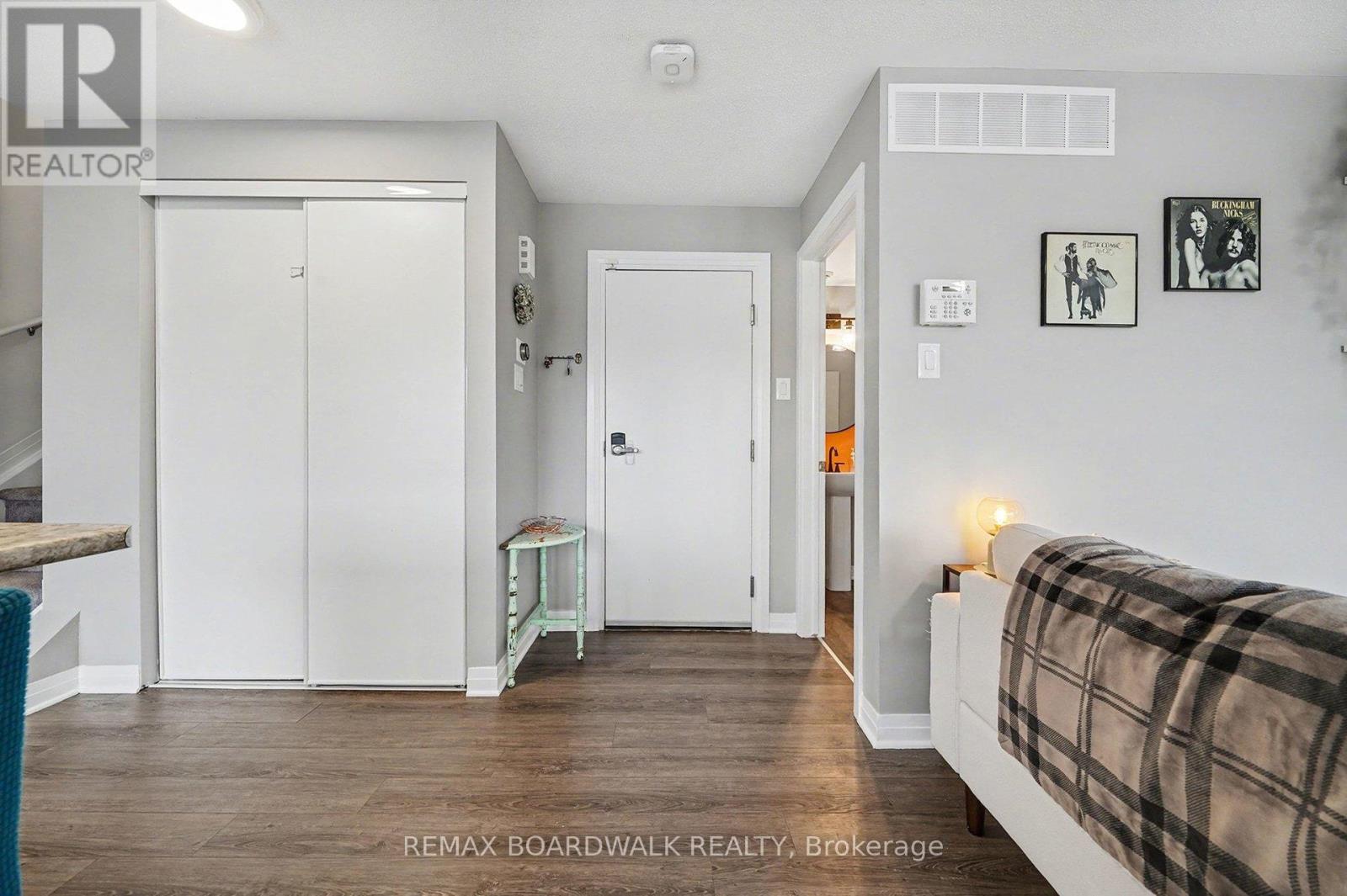 36 - 454 Via Verona Street