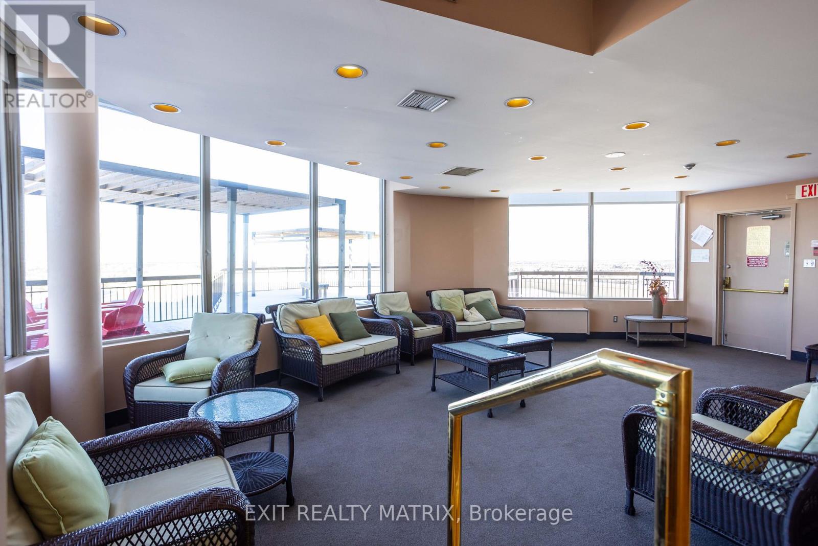 1007 - 2759 Carousel Crescent