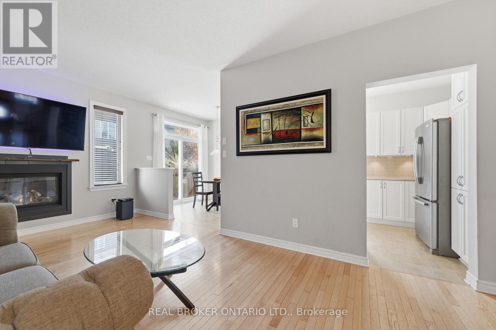 417 Stalwart Crescent