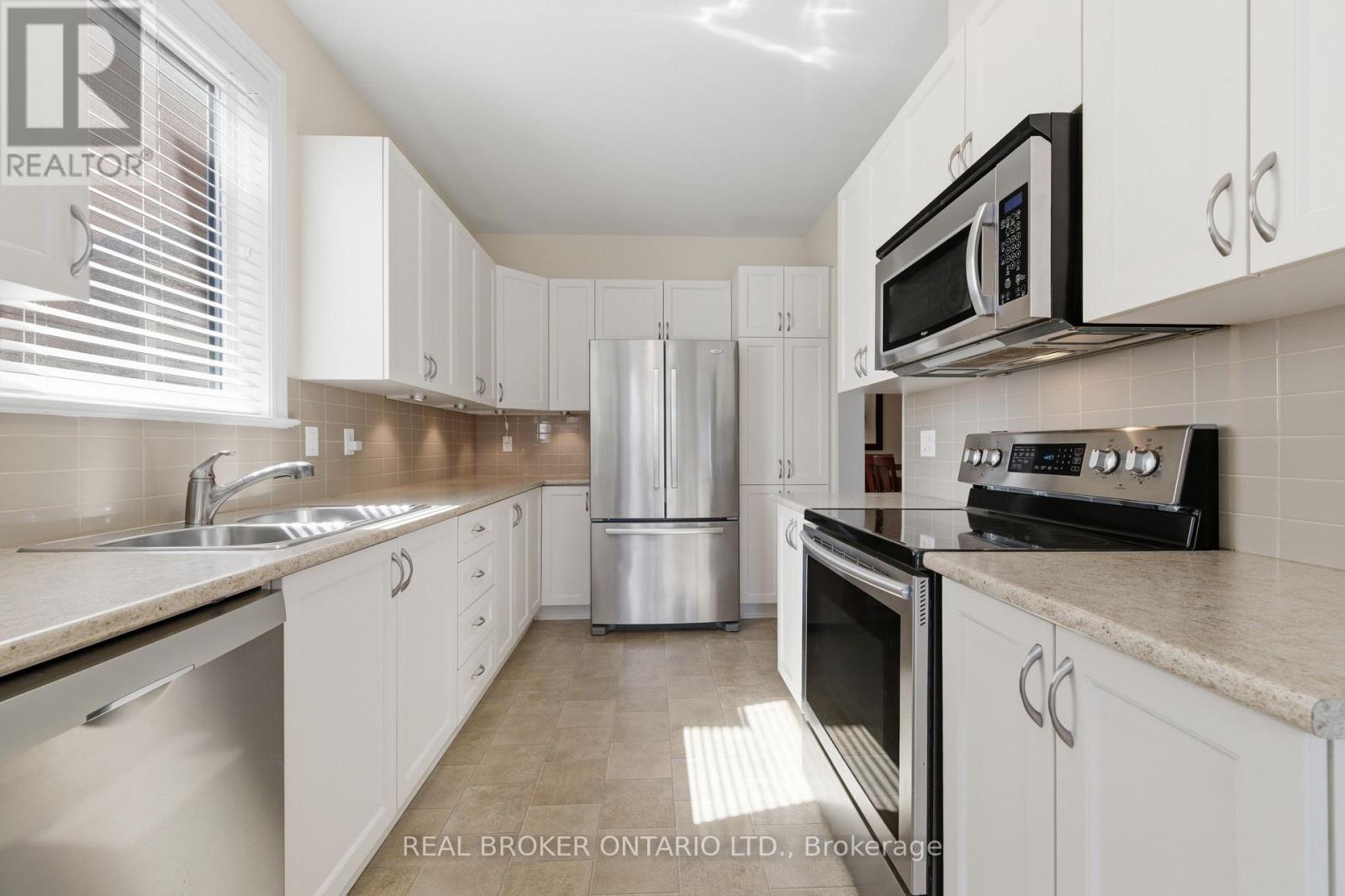 417 Stalwart Crescent