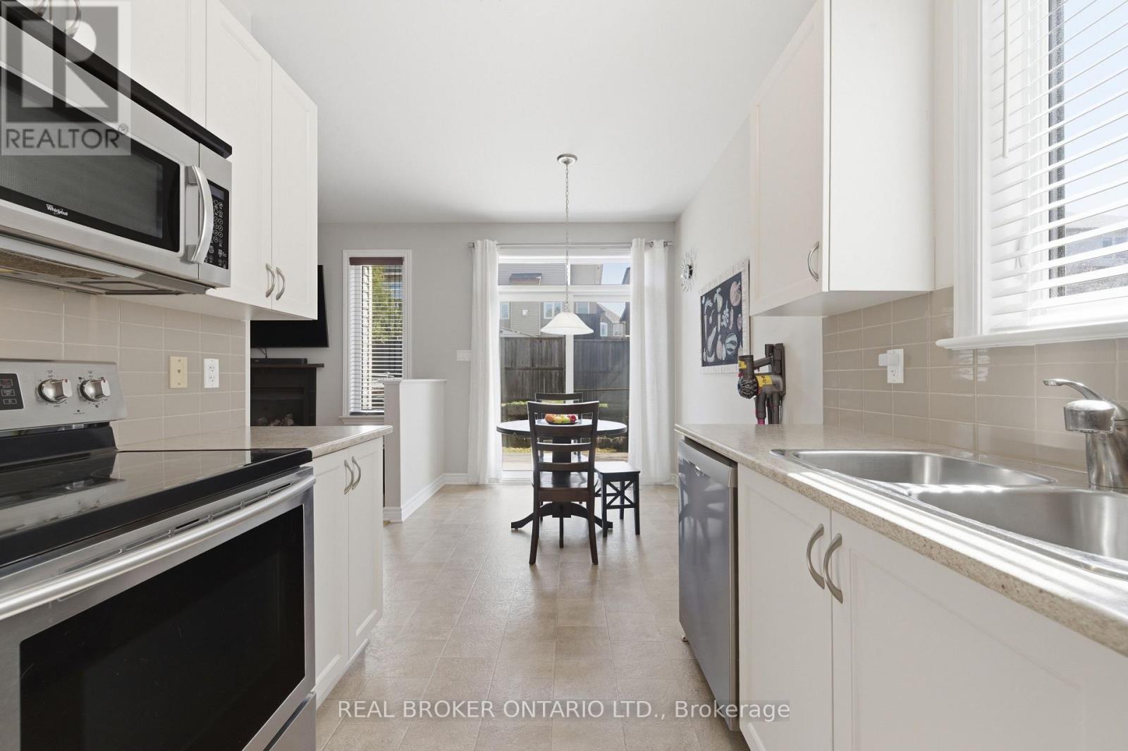 417 Stalwart Crescent