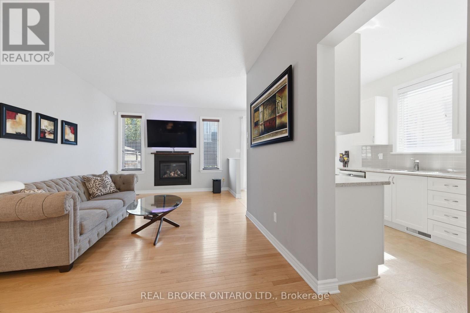 417 Stalwart Crescent