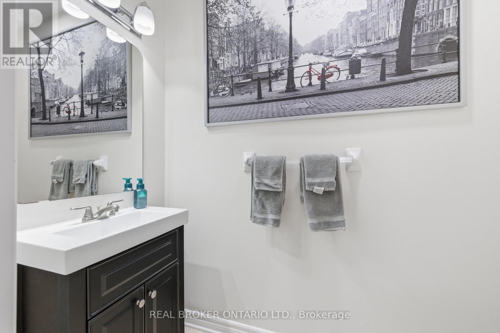 417 Stalwart Crescent