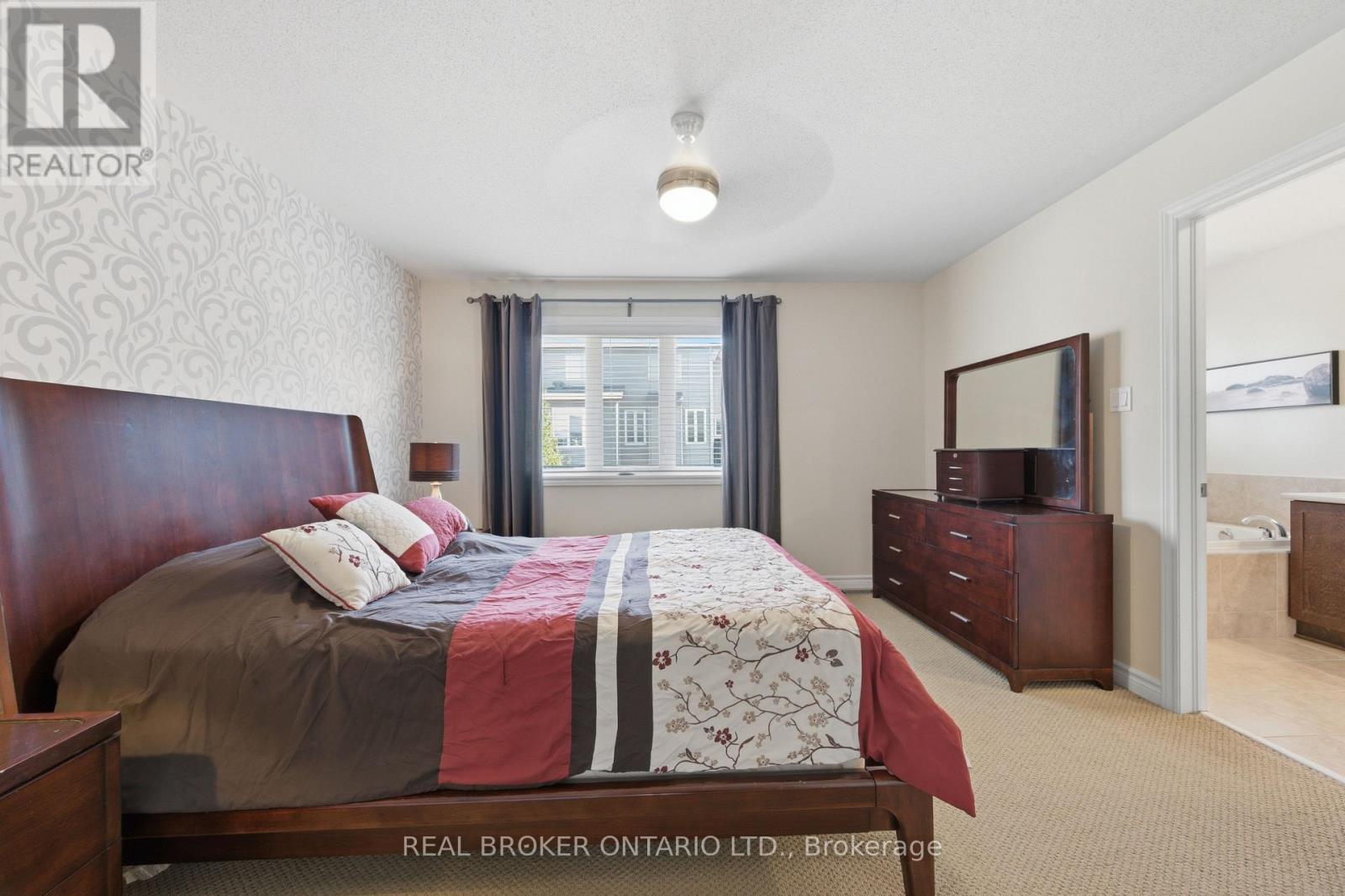 417 Stalwart Crescent