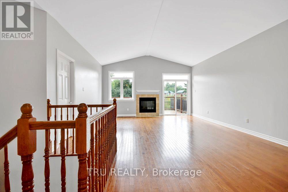 108 Villageview Private