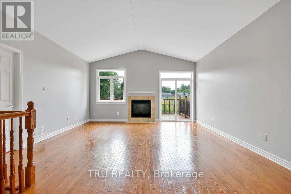 108 Villageview Private