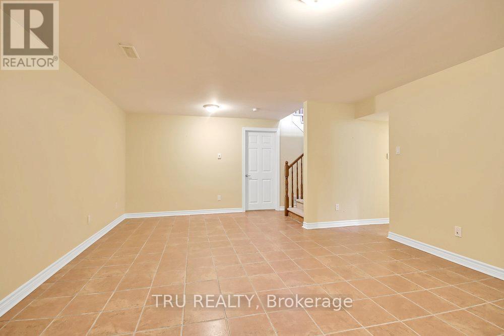 108 Villageview Private