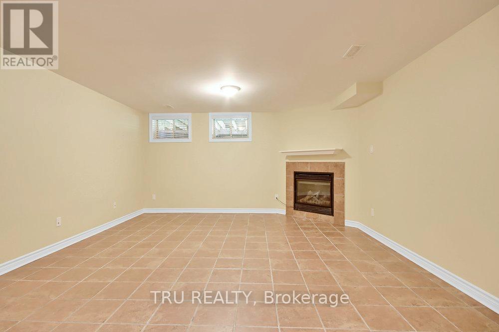 108 Villageview Private