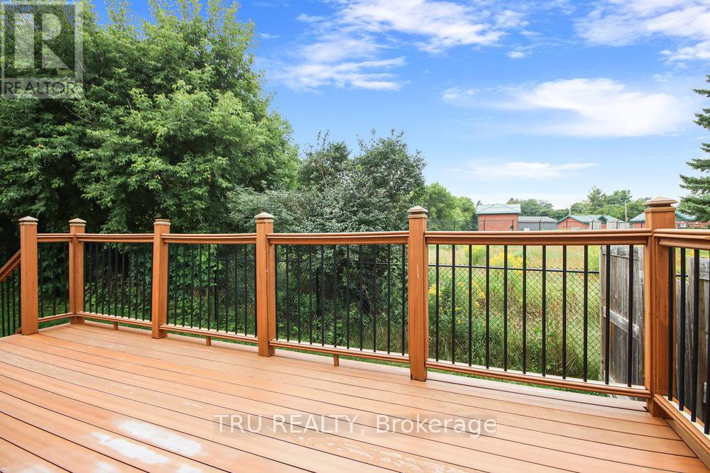 108 Villageview Private