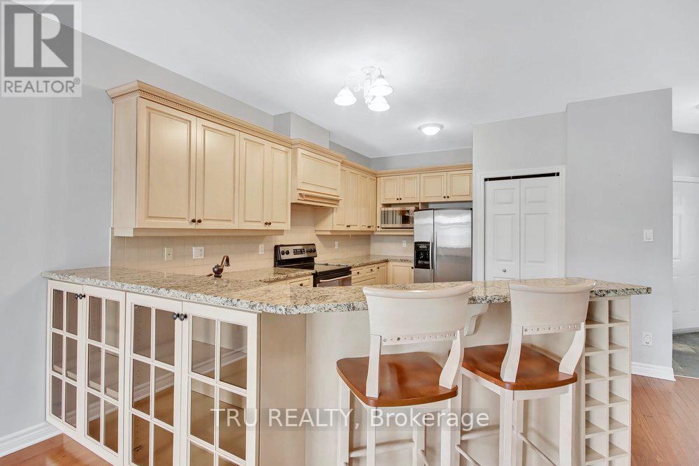 108 Villageview Private