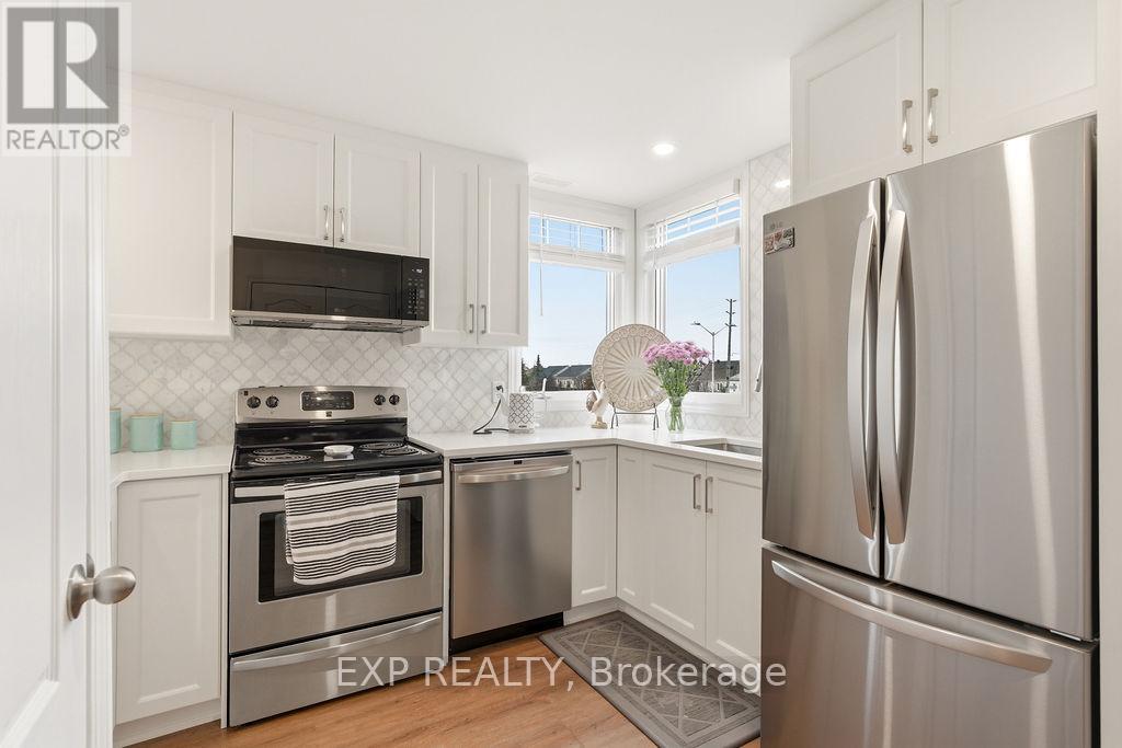 32 - 2621 Longfields Drive