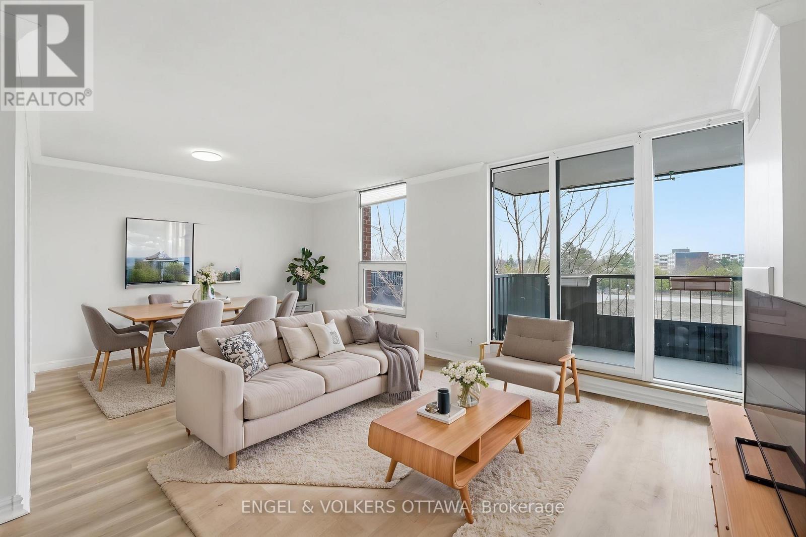 301 - 2951 Riverside Drive