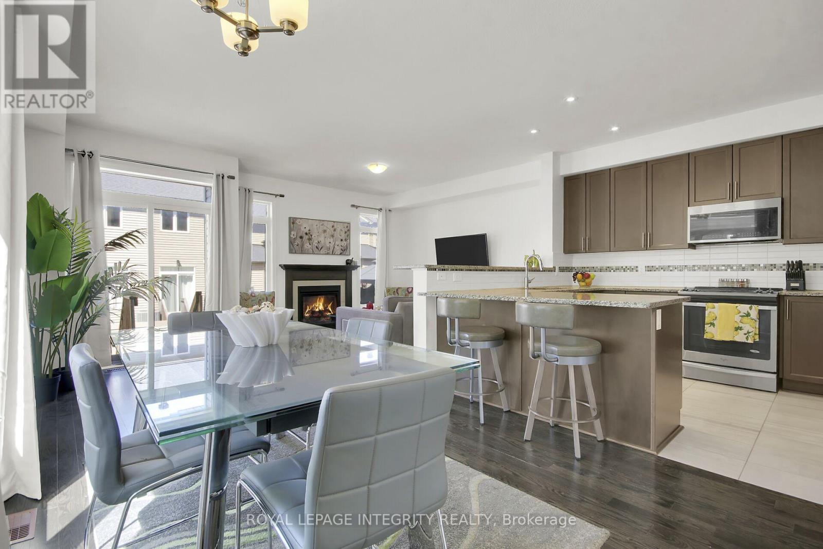 310 Broadridge Crescent