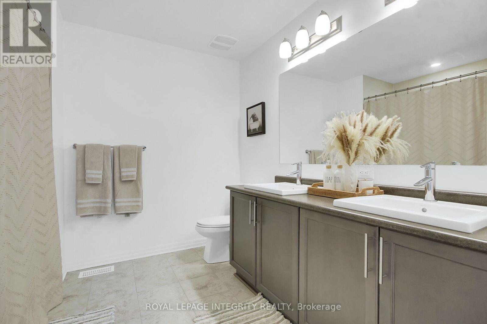 310 Broadridge Crescent