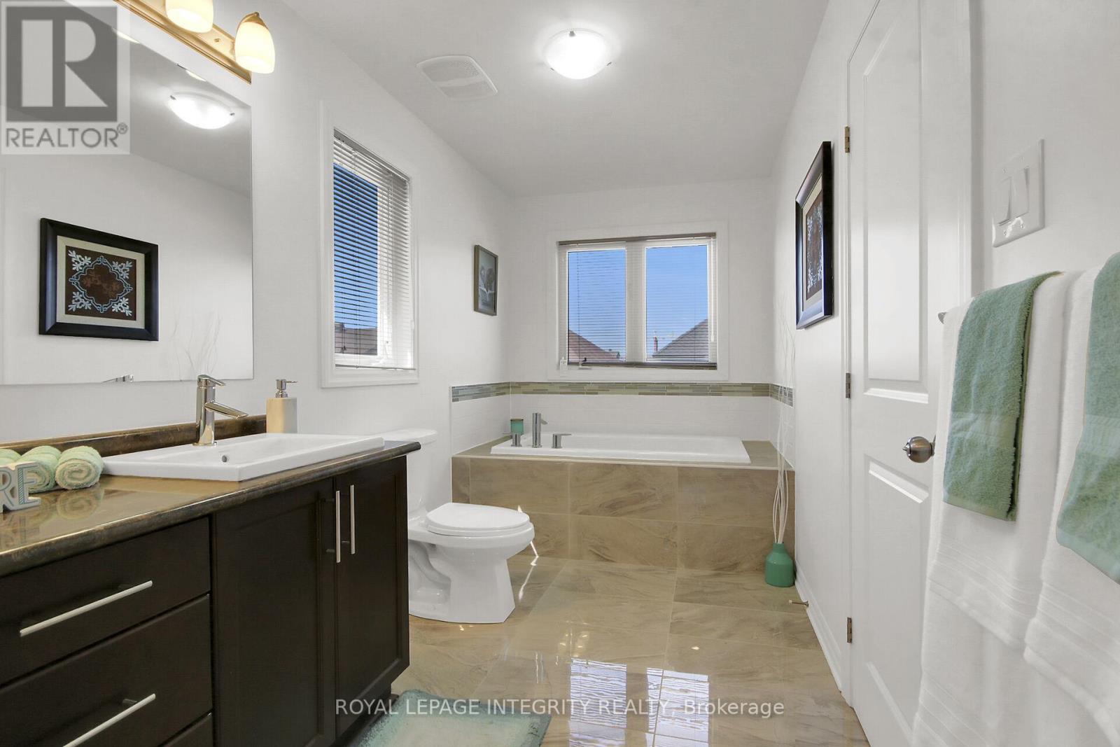 310 Broadridge Crescent