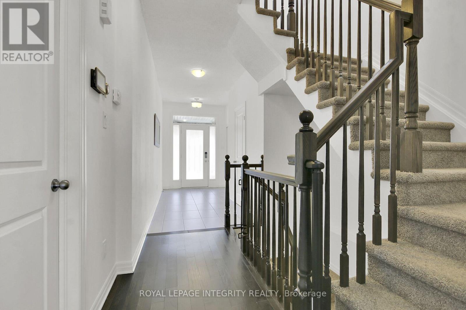 310 Broadridge Crescent