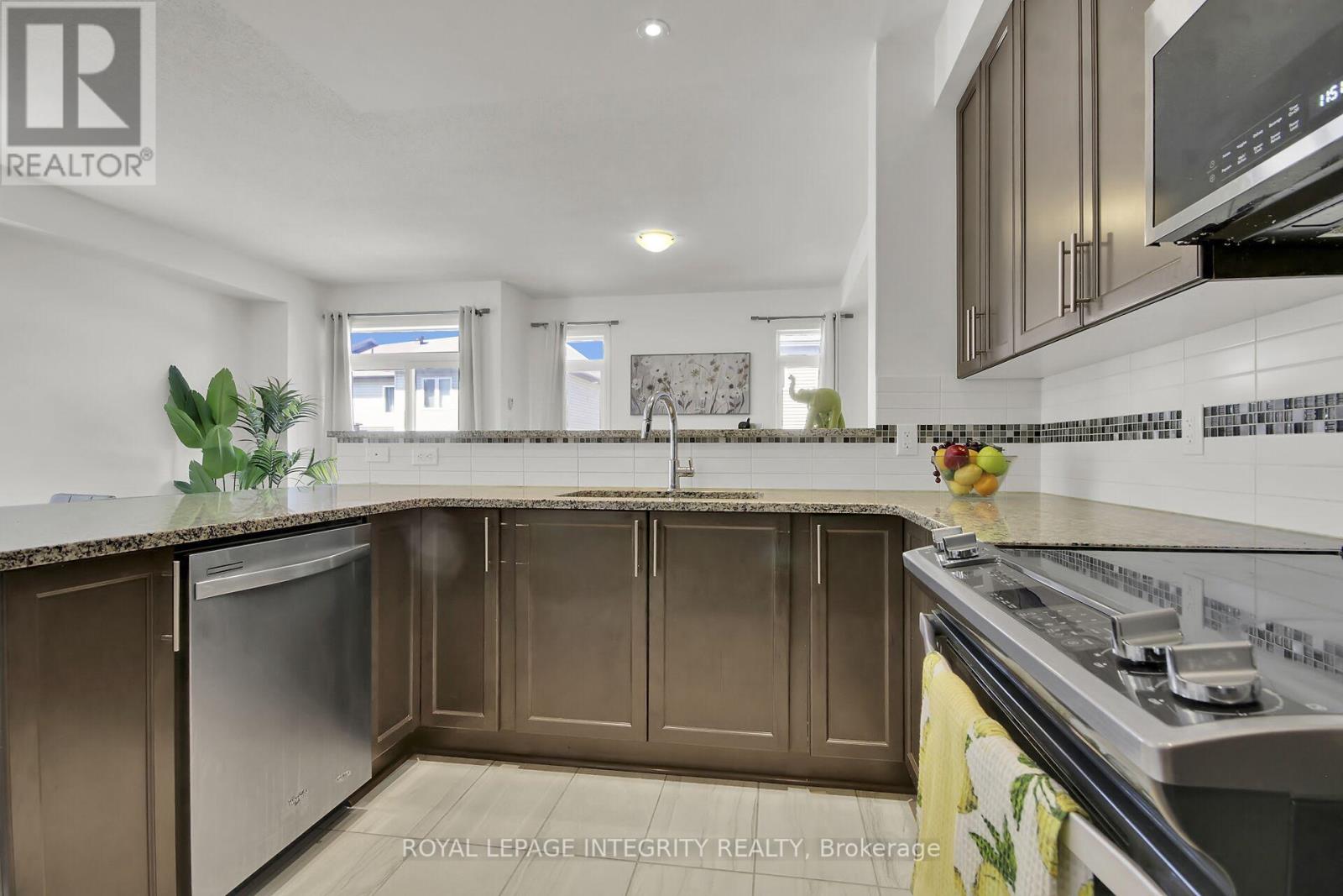 310 Broadridge Crescent