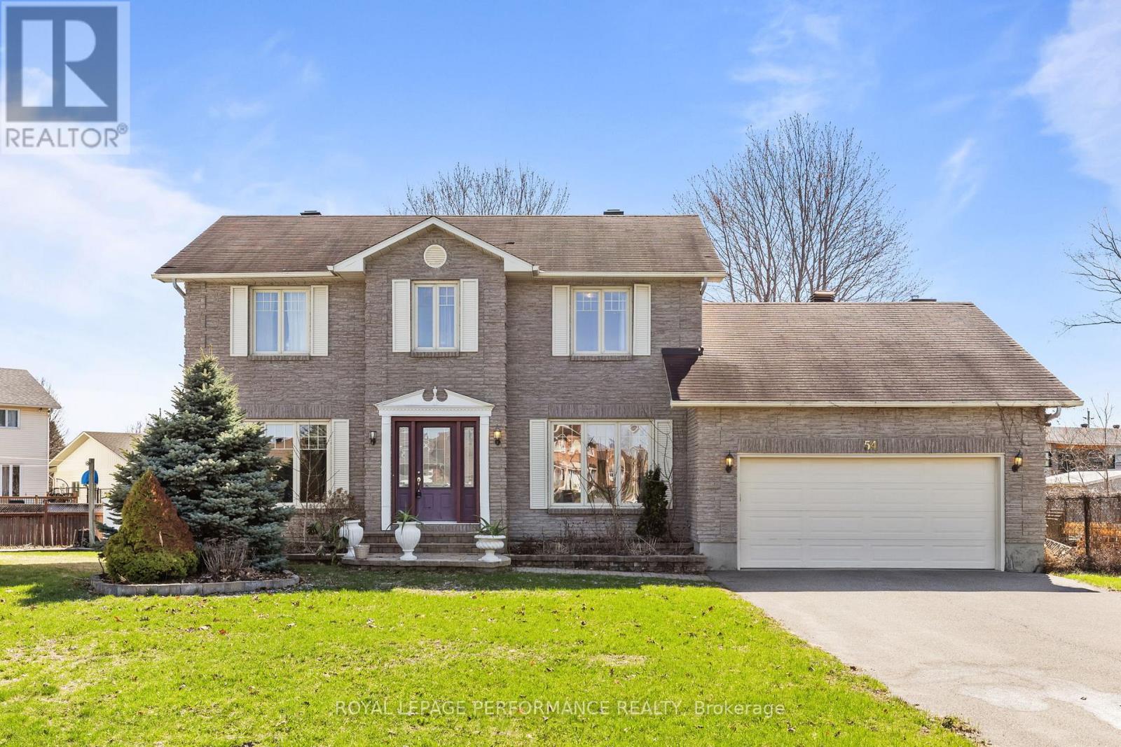 54 Lapointe Boulevard