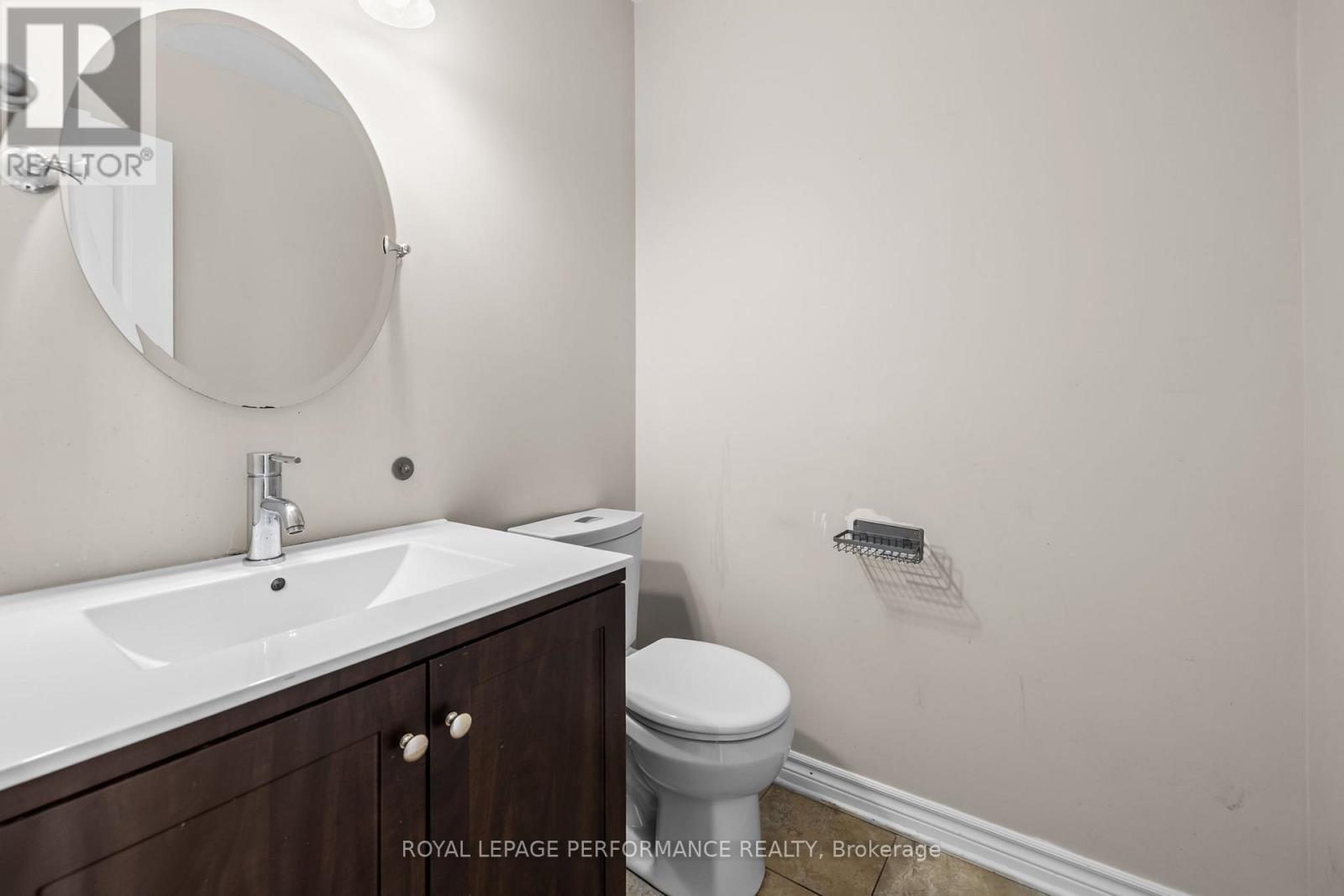 54 Lapointe Boulevard