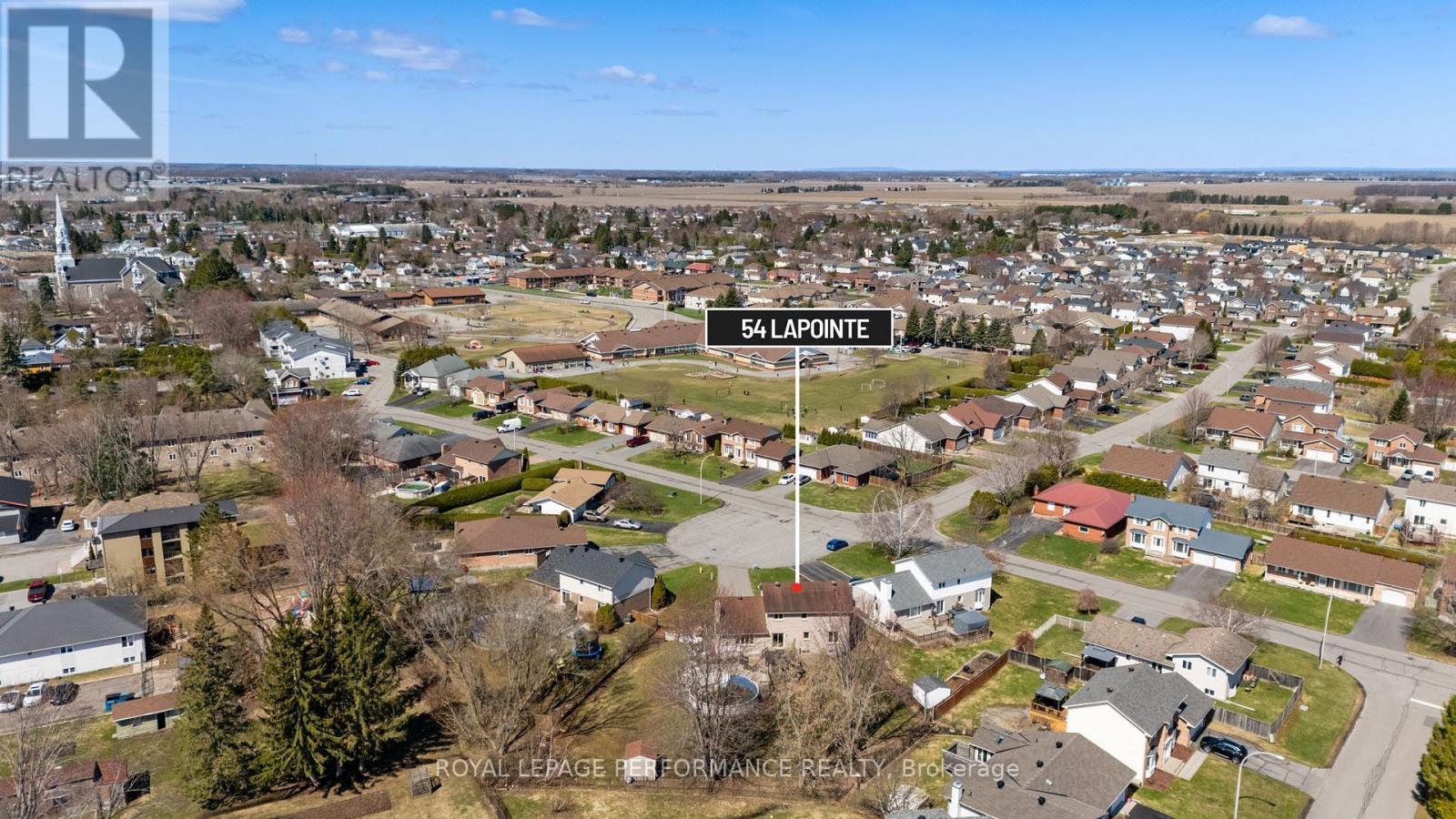 54 Lapointe Boulevard