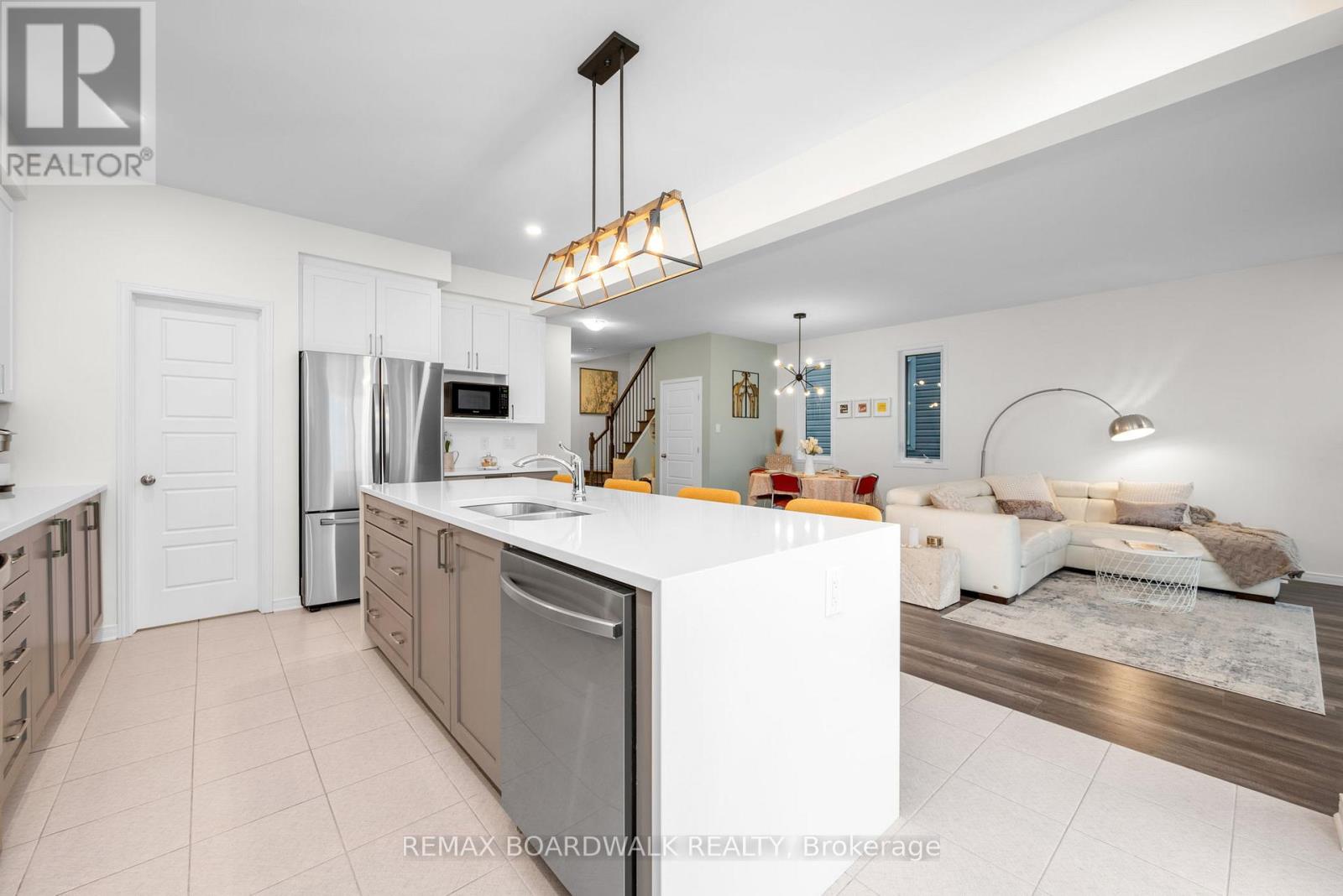 302 Haliburton Heights