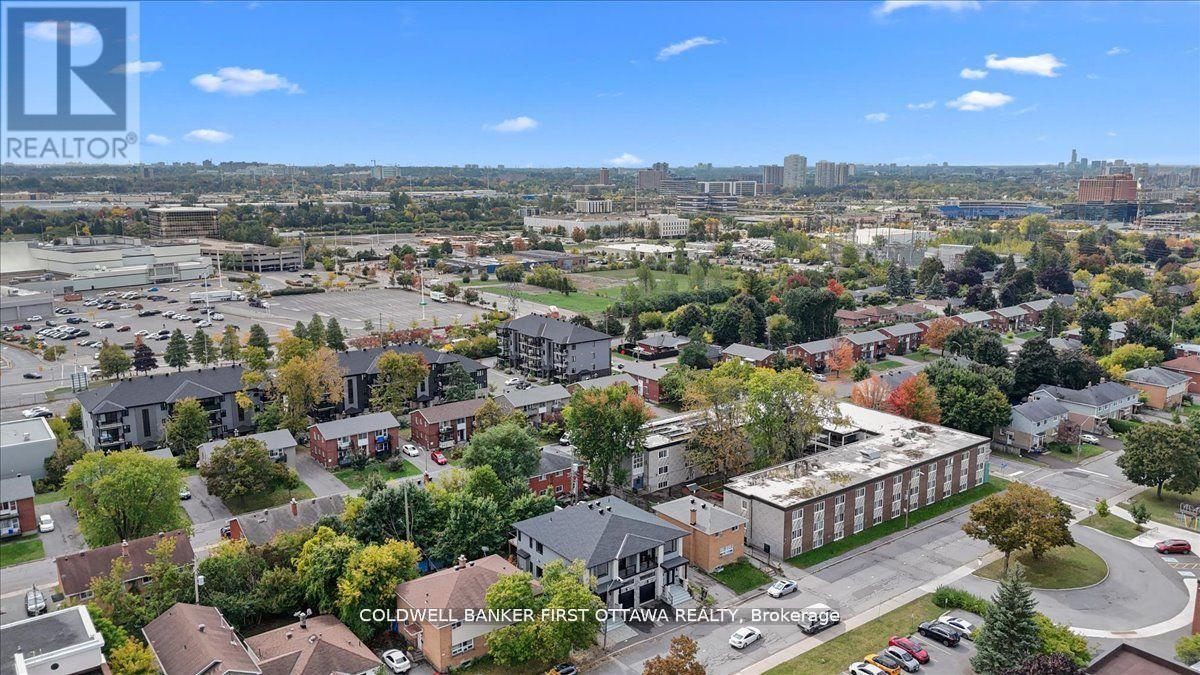 562 Queen Mary Street