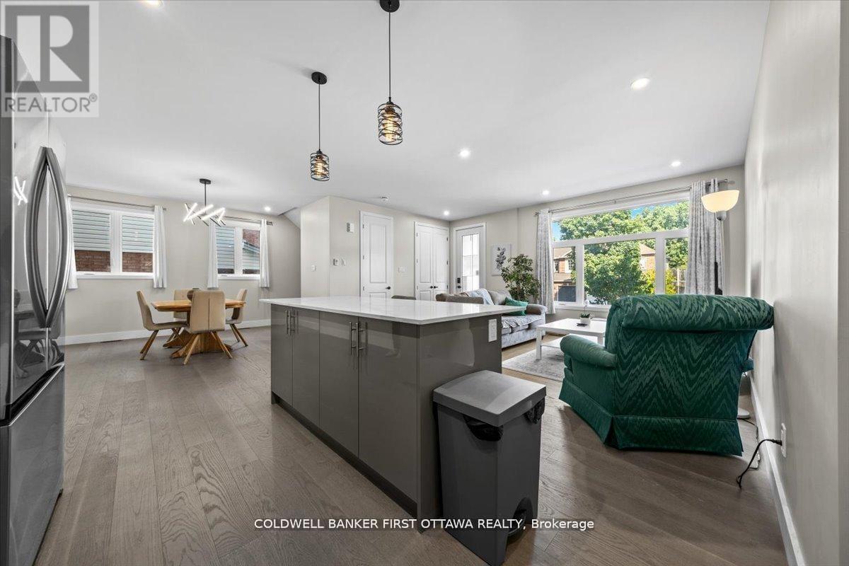 A & B - 25 Pennard Way