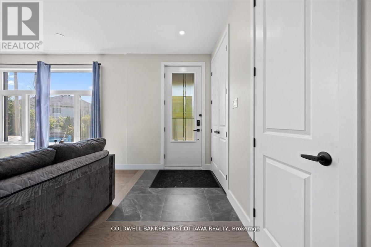 A & B - 25 Pennard Way